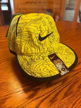 NWT Youth Dri-Fit Featherlight Cap Hat Topographic Pattern in Volt Hyper Yellow